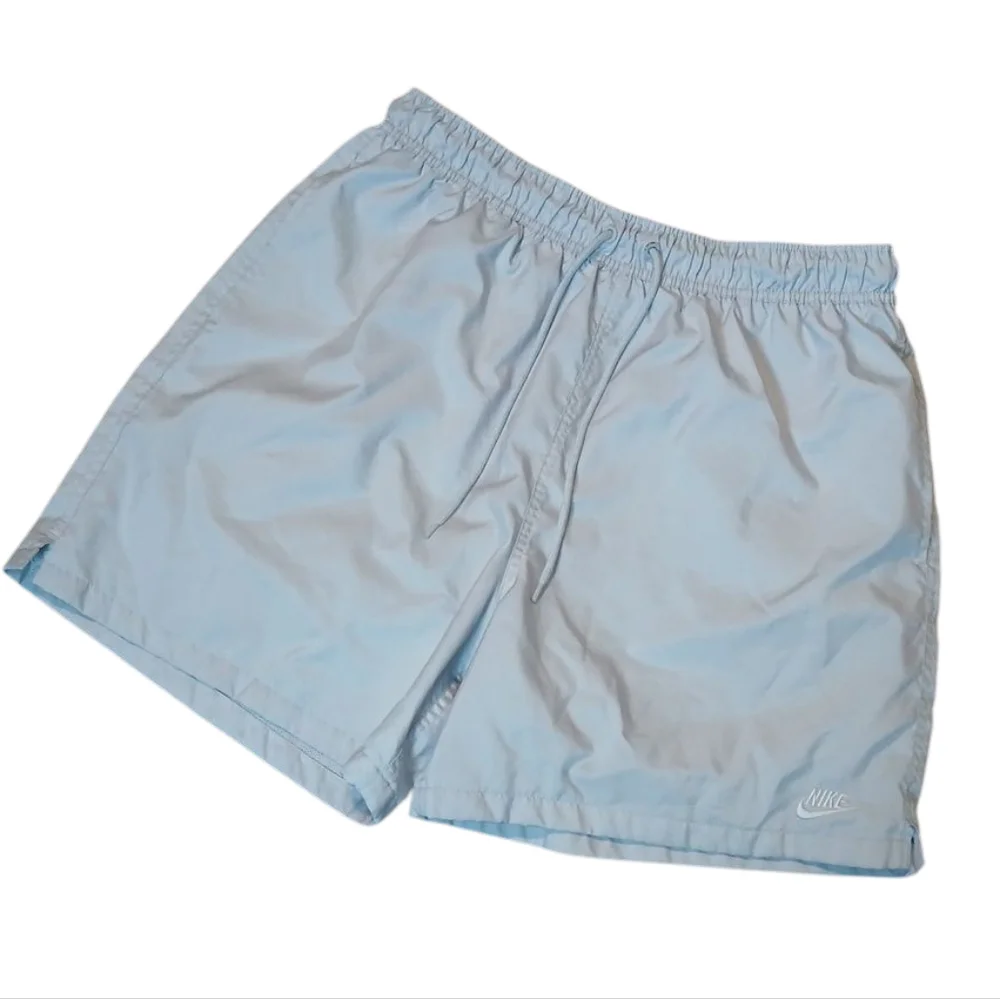 Nike Sportswear Men's Club Woven Track Shorts Nylon Shiny Light Grey Large